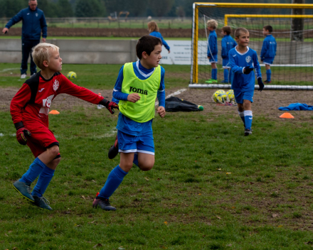 VKS U9  vs Robur U9